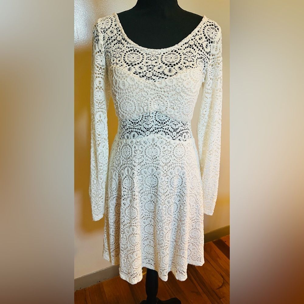 Sequin Hearts Juniors 7 White Lace Fit Flare Dress Long Sleeve Bridal Graduation